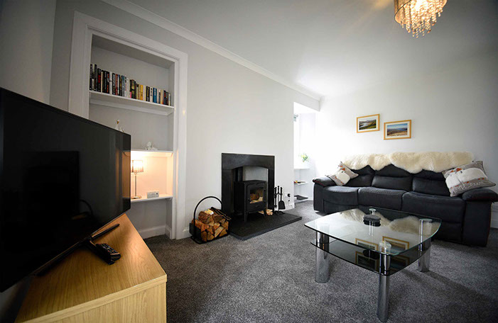 Tigh Beag Na Mara Living Room with Woodburning Stove and WIFI Internet Access