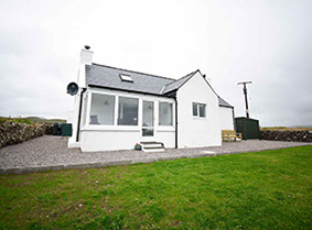Tigh Beag Na Mara Self Catering Accommodation near Dunvegan on the Isle of Skye with Sea Views and Private Parking